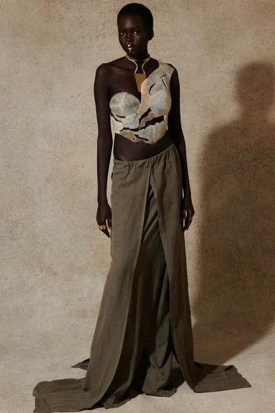 Look 11